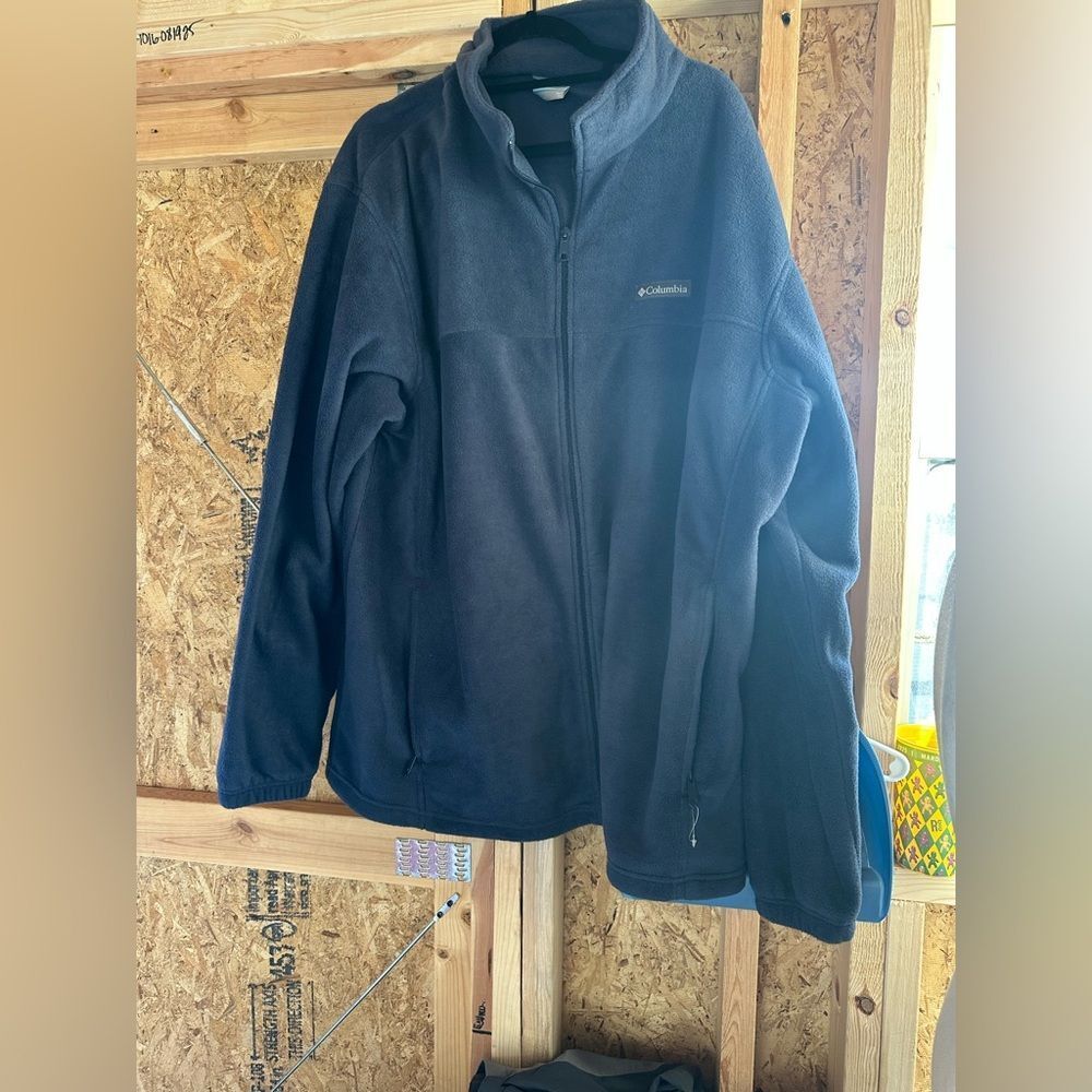 Columbia Men's Navy Performance Jacket
